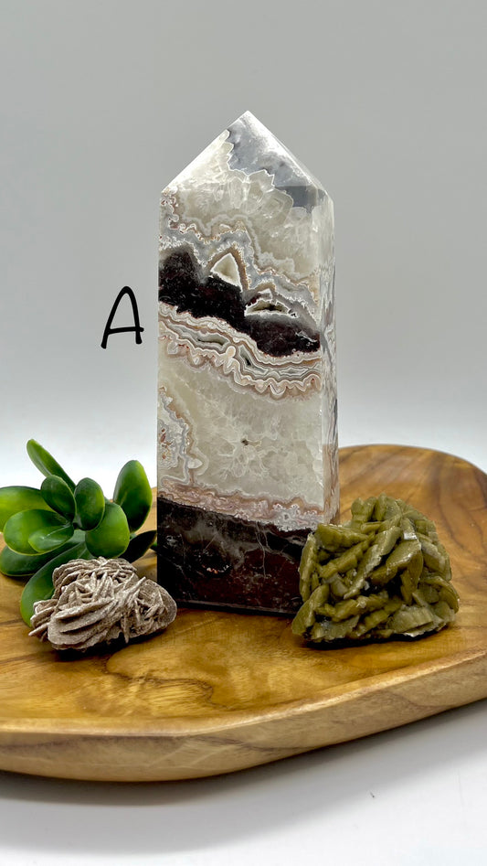 Mexican Crazy Lace with Quartz Tower