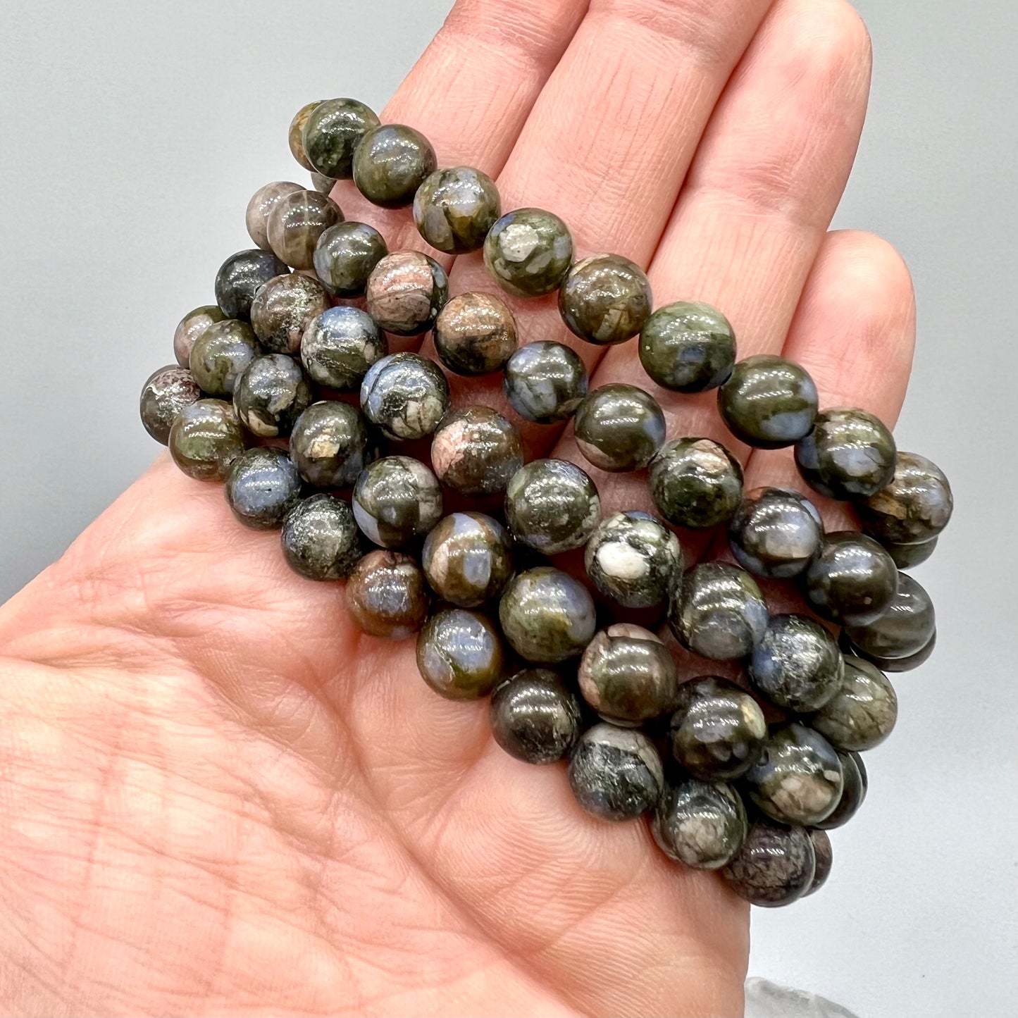 Que Sera Bracelet - Grounding, Confidence, Transformation, Intuition