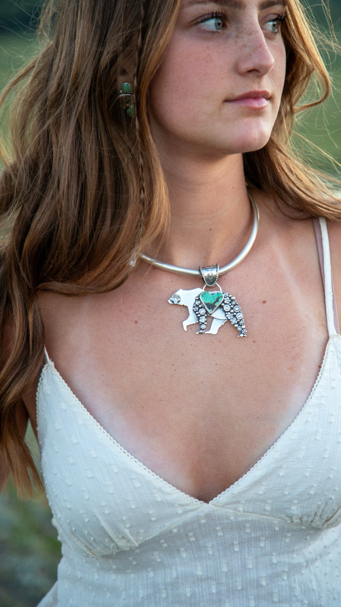 Hubei Turquoise Grizzly Bear Pendant | Montana Collection