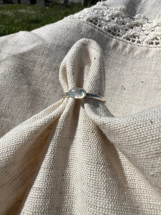 Rainbow Moonstone Sterling Silver Ring - Nurturing, Relaxation, Motivation, Joy, Trust