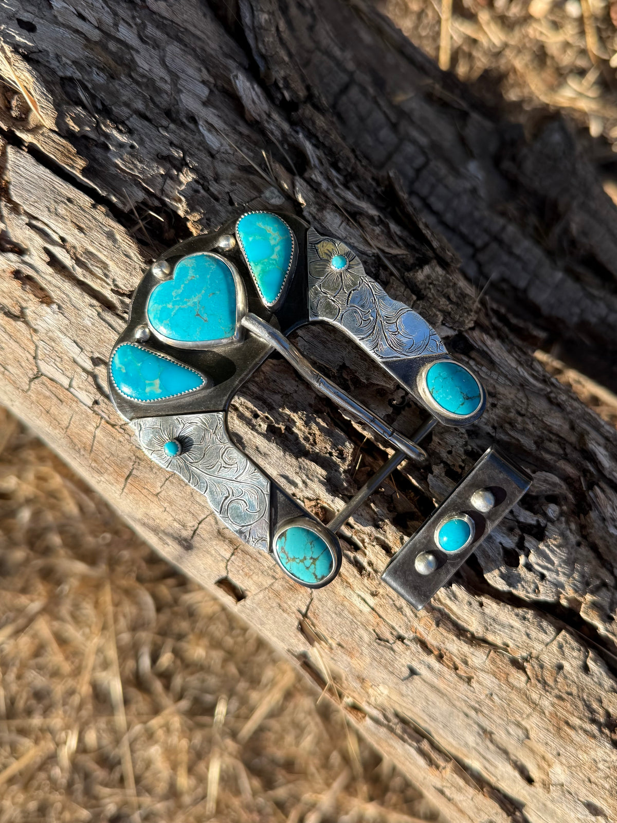 Hand engraved Kingman turquoise belt buckle with sterling silver plates and matching turquoise belt keeper by Donnalee Silver