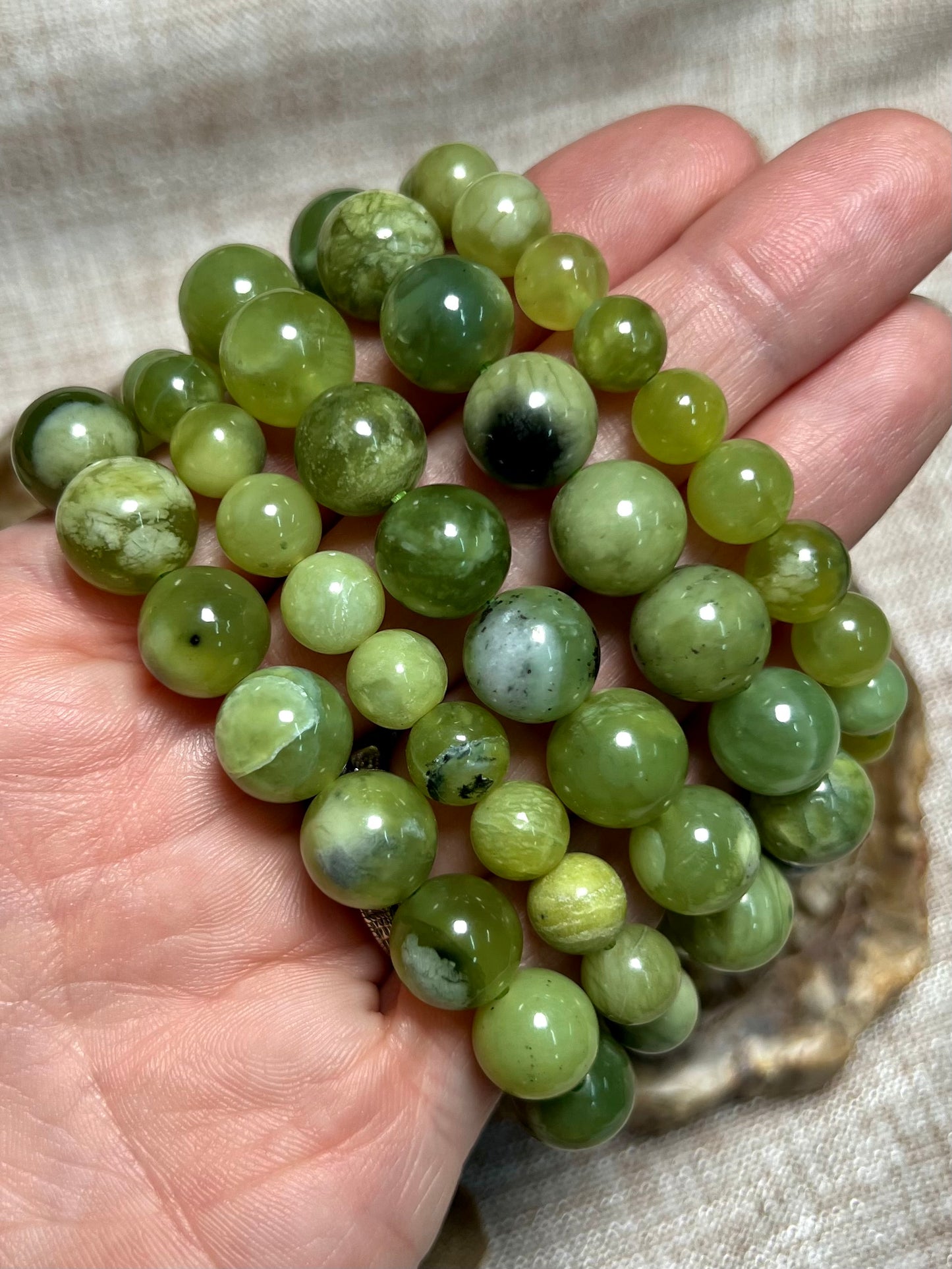Serpentine/Xiu Yan Jade Bracelet - Ease Depression, Grounding, Protection, New Beginnings
