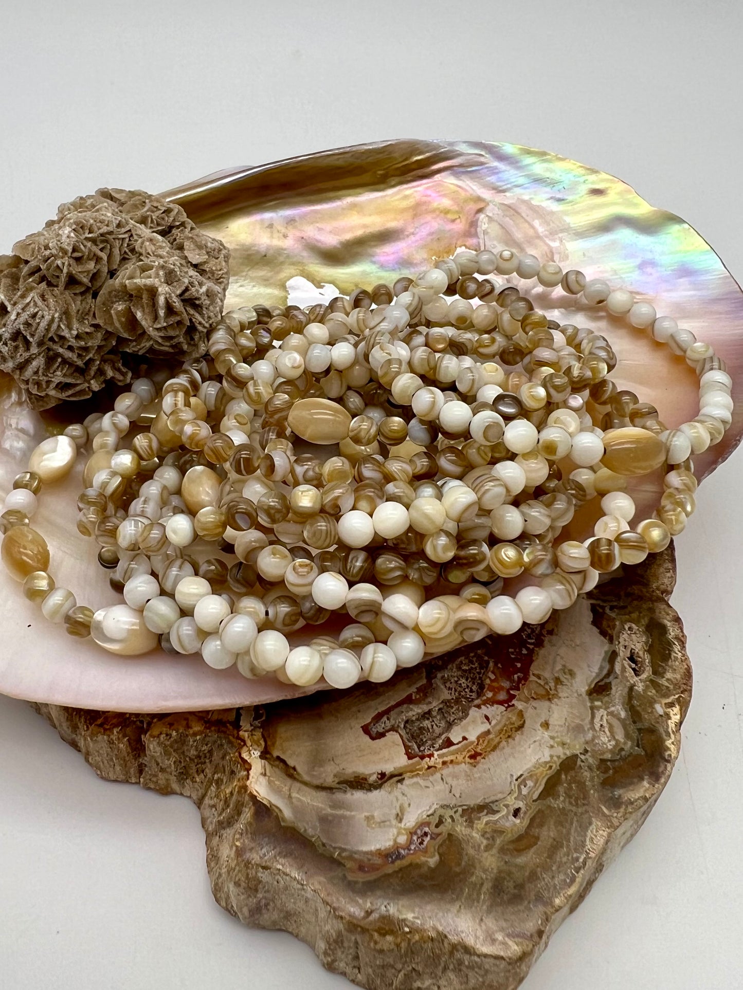 Shell Bracelet - Protection, Intuition, Sensitivity, Imagination