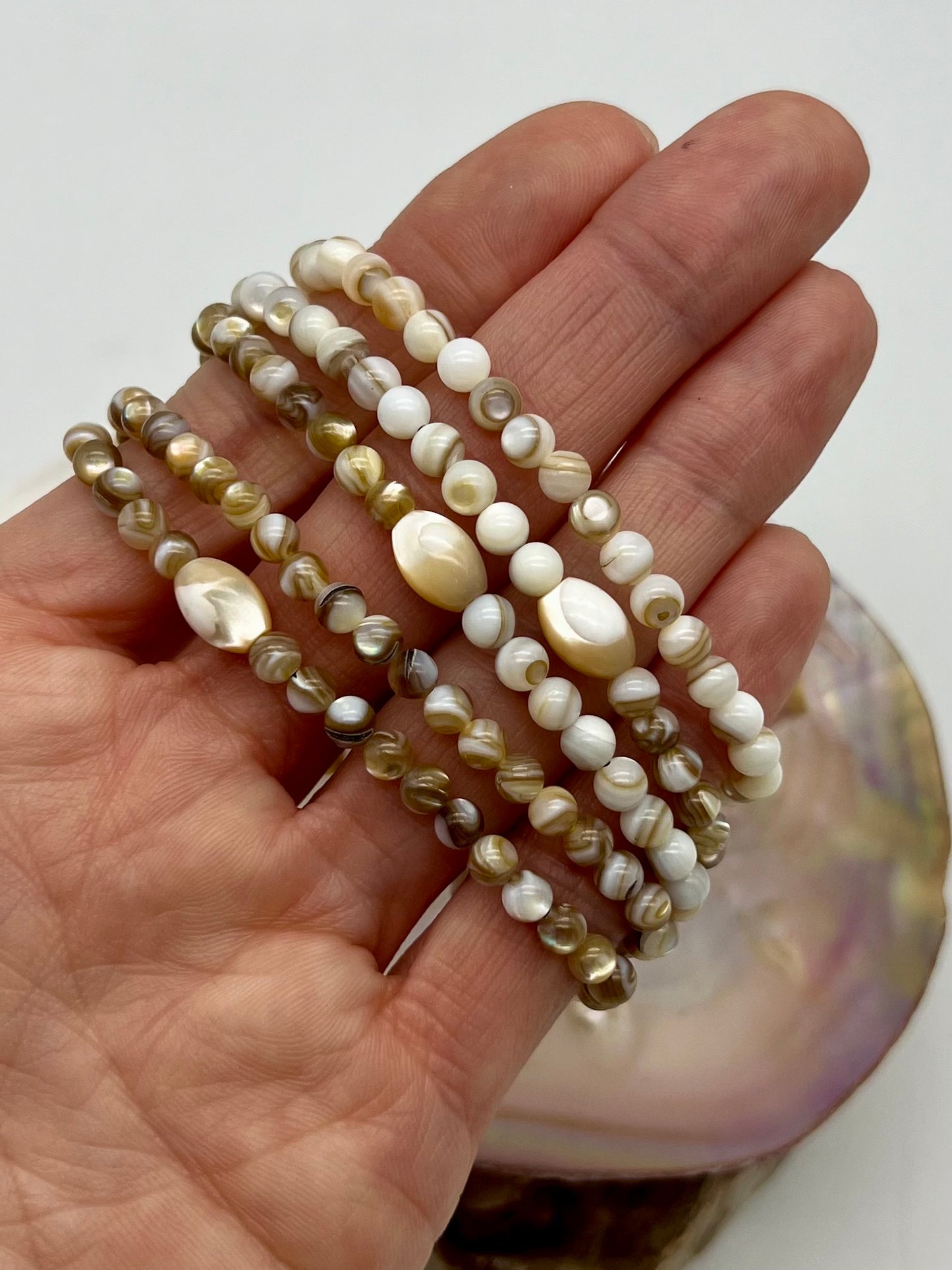 Shell Bracelet - Protection, Intuition, Sensitivity, Imagination