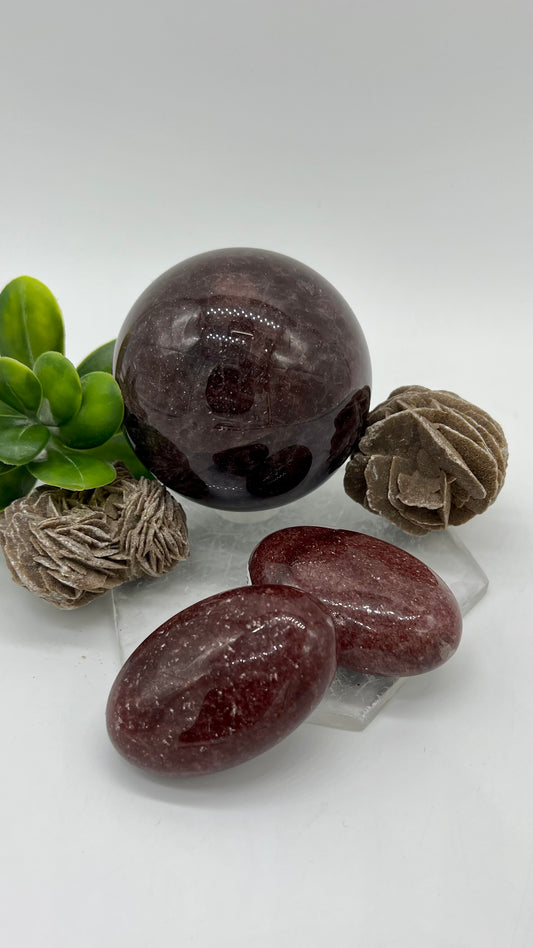 Strawberry Quartz Premium Palm Stone