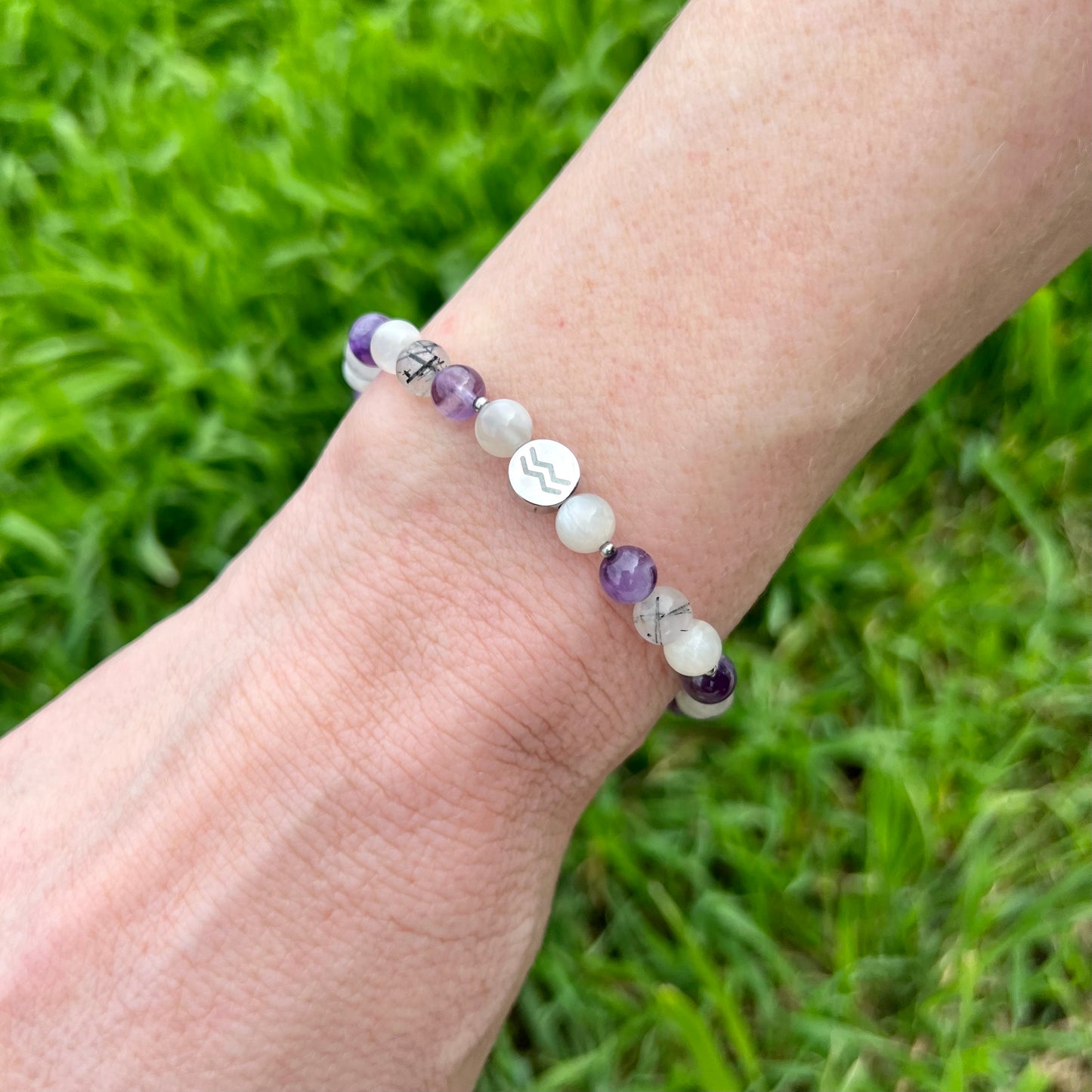 Aquarius Zodiac Bracelet - Promotes Intuition, Harmony, Clarity, Protection, Alleviates Stress, Clears Emotional Blockages & Negative Thoughts