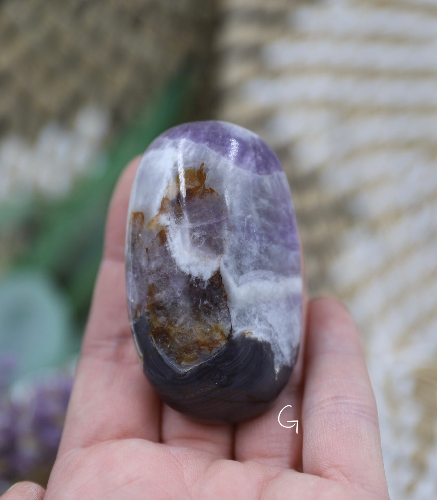 Dream Amethyst Palm Stone