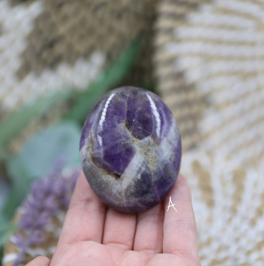 Dream Amethyst Palm Stone